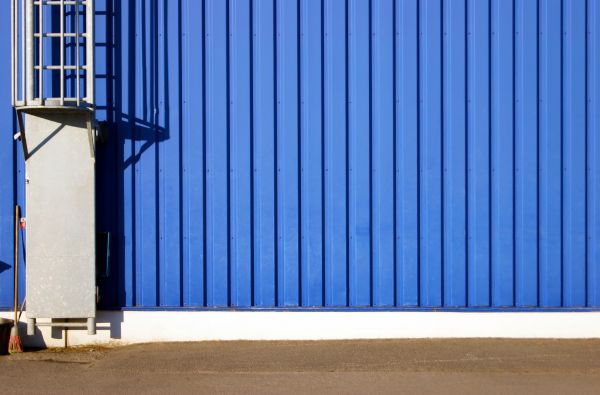 Professional Ribbed Metal Siding Repair